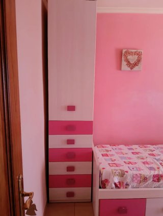 Dormitorio infantil ,3 armarios,cama, estanterías