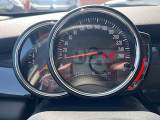 MINI COOPER 5 PUERTAS 1.5 136CV