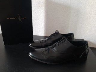 Zapatos de vestir negros para hombre