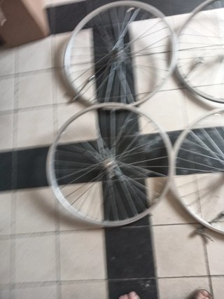 3 Ruedas Bicicleta 24 Delanteras y 1 Trasera