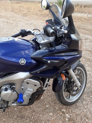 Yamaha Fazer 600cc
