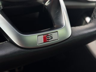 Audi Q8 Audi Q8 60 TFSIe S Line Plus 340kW quattro tip