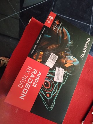 Gigabyte RX 7600 8GB Tarjeta Gráfica Nueva
