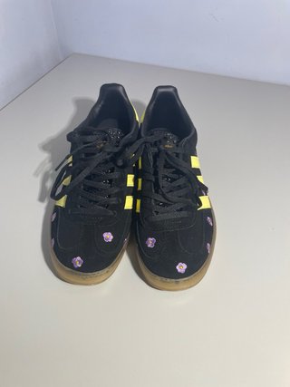Adidas Gazelle Bold/Indoor (Negro/Amarillo)