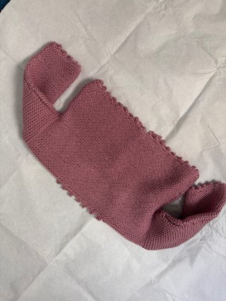 Cárdigan tejido a mano para bebé
