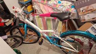 Bicicleta Btwin con cesto. Entrega en Sada