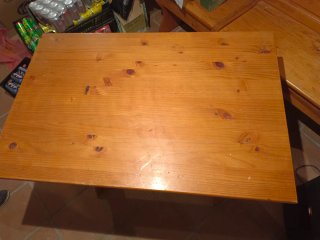 Mesa de madera rústica