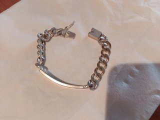 Pulseras de cuero y metal