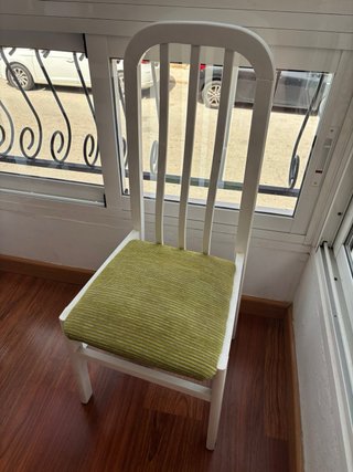 Mesa extensible y 6 sillas