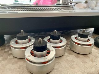 Tocadiscos Technics SL-1200GR + Pies Isonoe