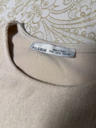 Jersey beige manga larga abullonada