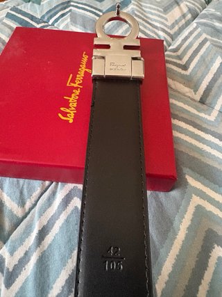 Cintura nera Ferragamo fibbia color argento
