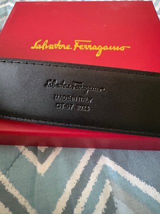 Cintura nera Ferragamo fibbia color argento