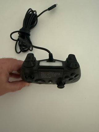 Mando PS4 con cable negro