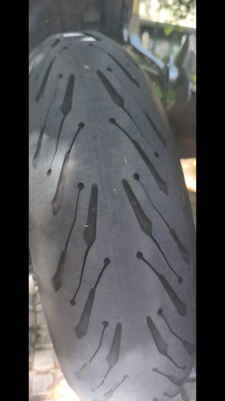 Suzuki GSF Bandit 650S Negra