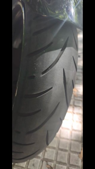 Suzuki GSF Bandit 650S Negra