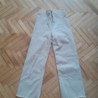 Pantalón culotte Stradivarius beige T.34