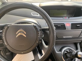 Citroen Grand C4 Picasso 2012