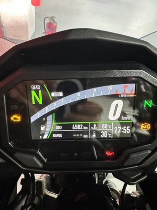 KAWASAKI NINJA 1100 SX SE DEL AÑO 2025 !! 4000 KM.