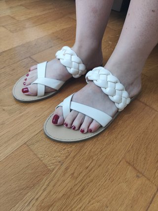 Sandalias blancas trenzadas