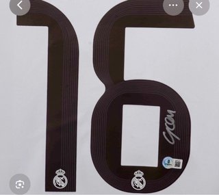 Gorra Adidas Firmada por Xabi Alonso: negociar