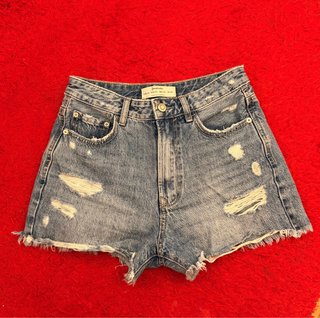 Pantalón corto vaquero Stradivarius