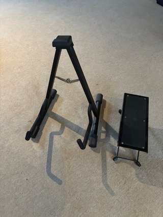 Soporte Guitarra y Pedalera Negra