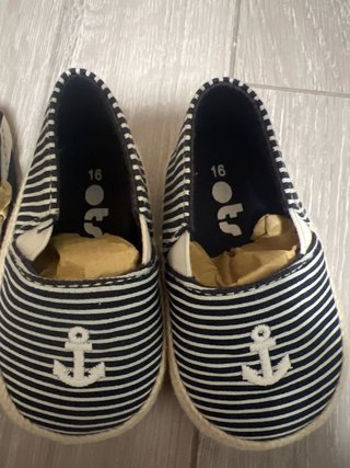 Sandalias bebé talla 17 y 16