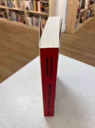 Pólvora mojada basado en la novela de Konrad Lo...