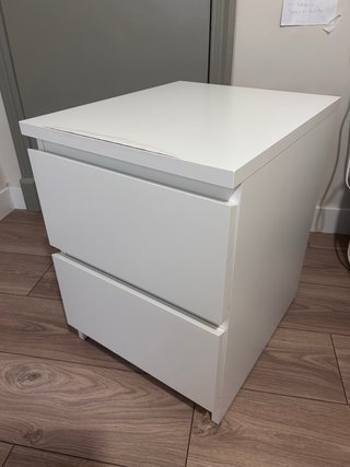 Mesita de noche IKEA 2 cajones blanca