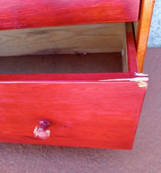 Cajonera de pino con 3 cajones