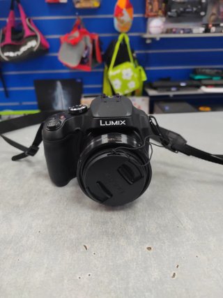 Cámara Panasonic Lumix DC-FZ82D Negra