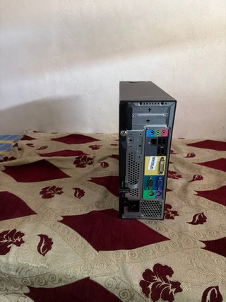 Acer Veriton X2631G SFF PC Intel