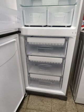 Nevera Indesit, 2.00x60cmm No Frost
