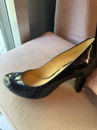 Zapatos Geox Negros Charol Tacón