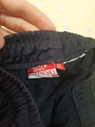 Pantalones cortos deportivos Salesianos azul y roj