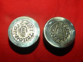 Cuños Bizantinos Troqueles Visigodos para trientes