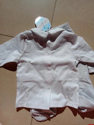 Completo 2 pezzi cotone 6/9 mesi in cotone clinico