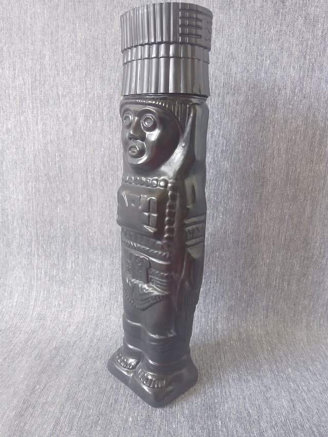 Botella Morey Vintage Figura Indígena