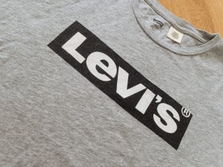 Camiseta Levi's Gris Talla M