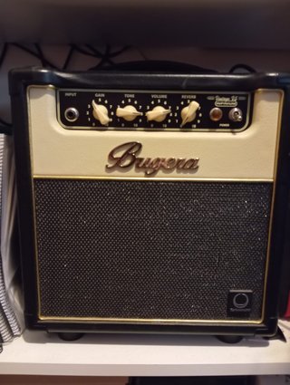 Bugera V5 Infinium Amplificador Guitarra