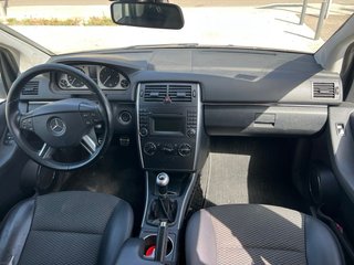 Mercedes-Benz Clase B180
