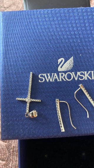 Conjunto Plata 925: Cruz y Pendientes