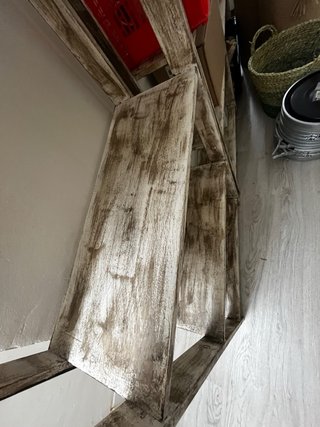 Estantería madera envejecida