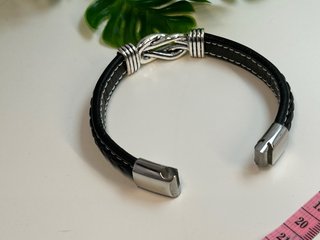 Pulsera cuero y anillo titanio