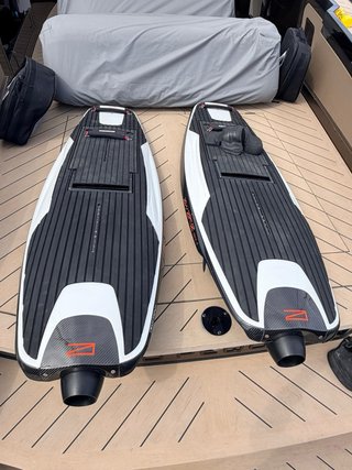 2x AWAKE RÄVIK S