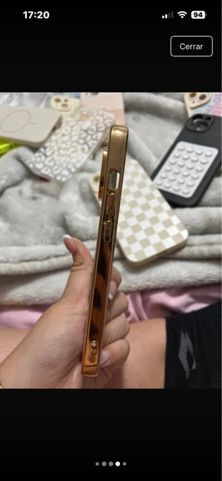 Funda iPhone Transparente con Aro Dorado