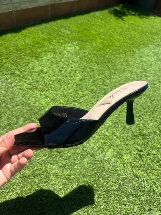 Zapatos de tacón negros