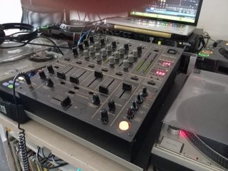 Pioneer DJM-600 Mixer DJ