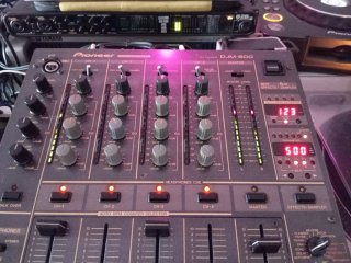 Pioneer DJM-600 Mixer DJ